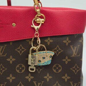 Authentic Louis Vuitton Lock & Key with unbranded Bagcharm, Keycharm 021026